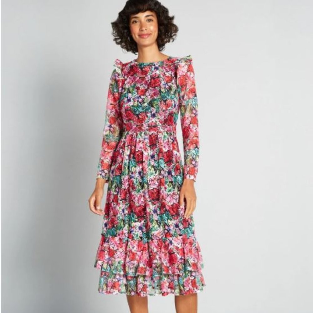 " Bouquet and Slay " Floral Lace Midi Dress